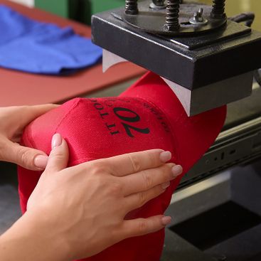 Baseball Kappe wird bedruckt