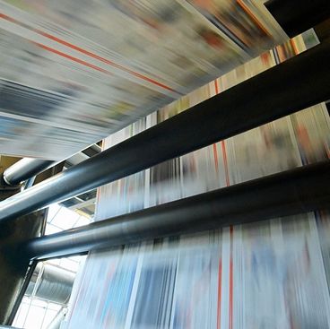 Druckmaschine bei der Arbeit